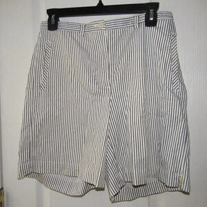 LIZGOLF by Liz Claiborne White Black Stripe Shorts Size 8 Petite (inseam: 7")